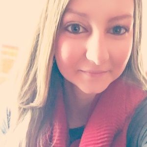 Meet your Posher, Hailey